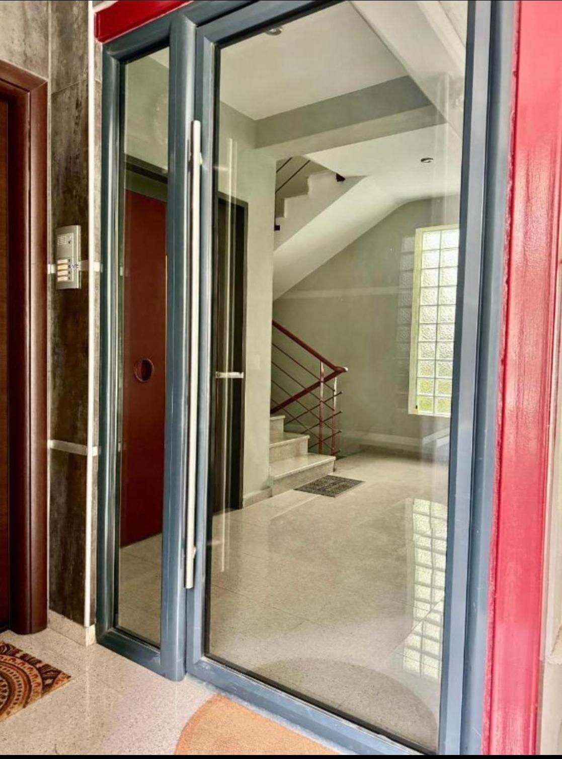 Apartment & Riverfront 2 *
