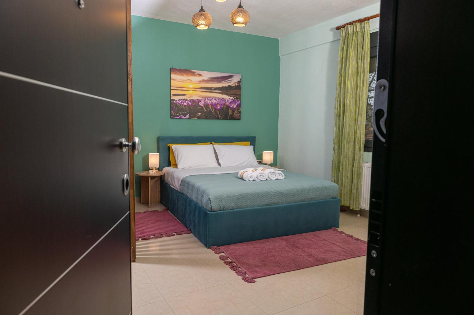 & Riverfront 2 Apartment